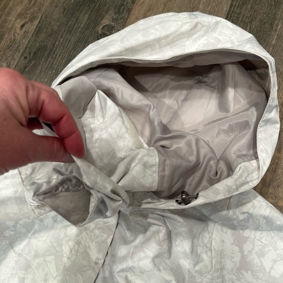 Eddie Bauer white & gray women hooded windbreaker jacket size small. - Picture 4 of 9